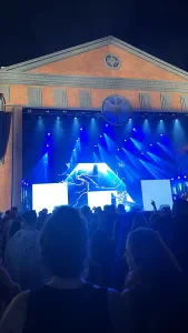 Luccas Carlos se apresenta no palco Factory do The Town