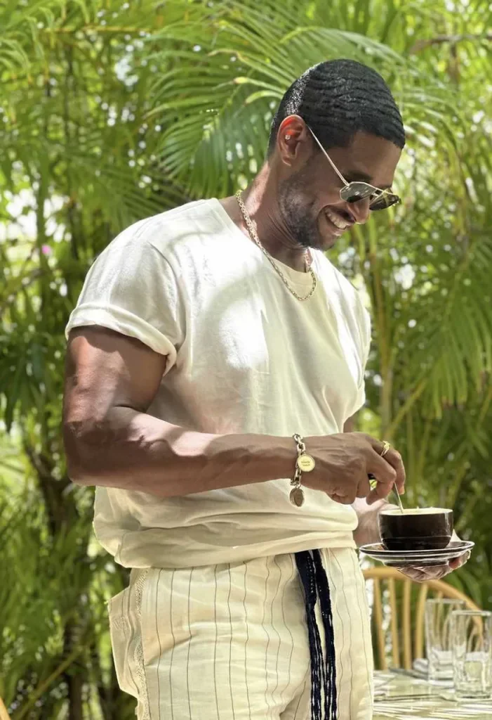 Super Bowl 2024 terá Usher como show do intervalo 1 Usher estará no Super Bowl (Reprodução/Instagram)