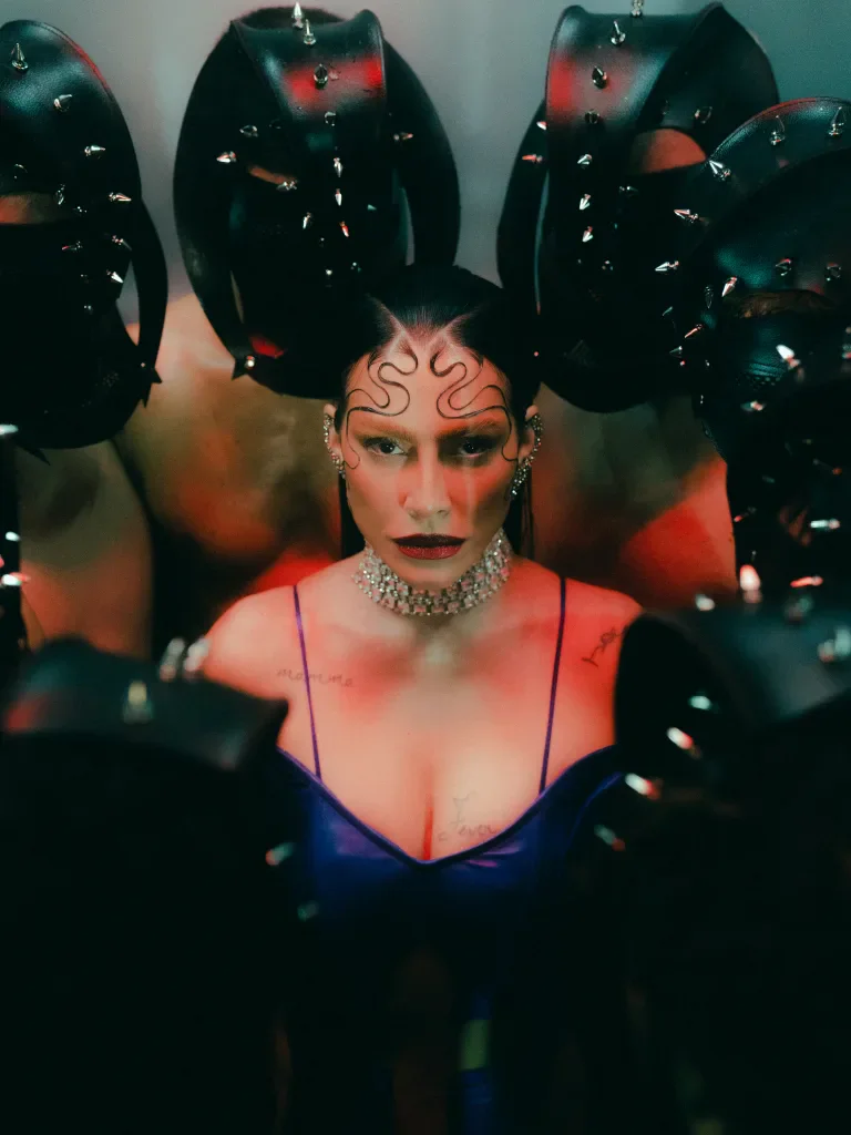 Cleo lança álbum baseado em experiências amorosas: 'Todo mundo vai se ferrar um dia' 1 DSC09125