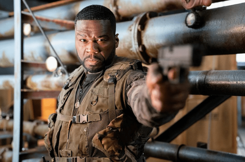 50 Cent desloca dedo de dublê nas filmagens de ‘Os Mercenários 4’
