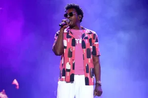 Seu Jorge, que se apresentou no Rock the Mountain 2024