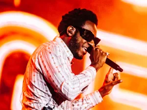 TT23 THEONE LeonBridges AnneKarr 3822 1