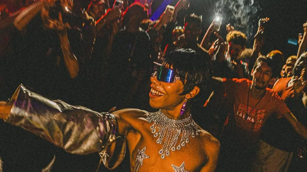 A salvação pela rave, pelo humor e pela resistência no palco New Dance Order 1 batekoo