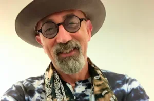 Sonni, guitarrista do Dire Straits