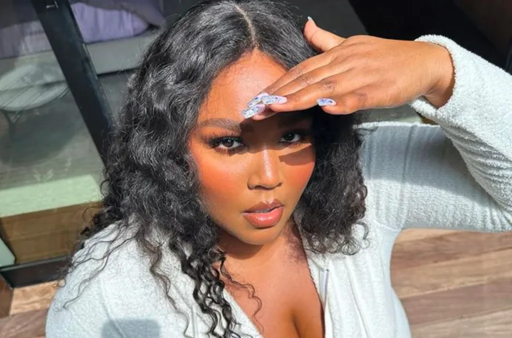 Lizzo preocupa fãs após dizer que 'desiste' de carreira por causa de haters 1 Lizzo