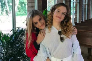 Lisa Maria Presley e Riley Keough