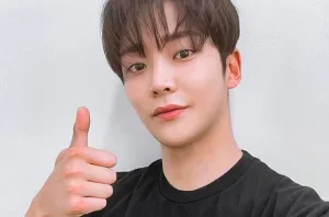Rowoon deixa o SF9