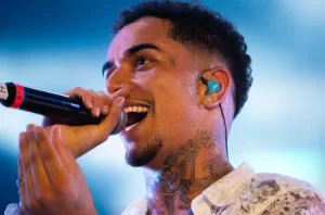 Veigh em show no The Town