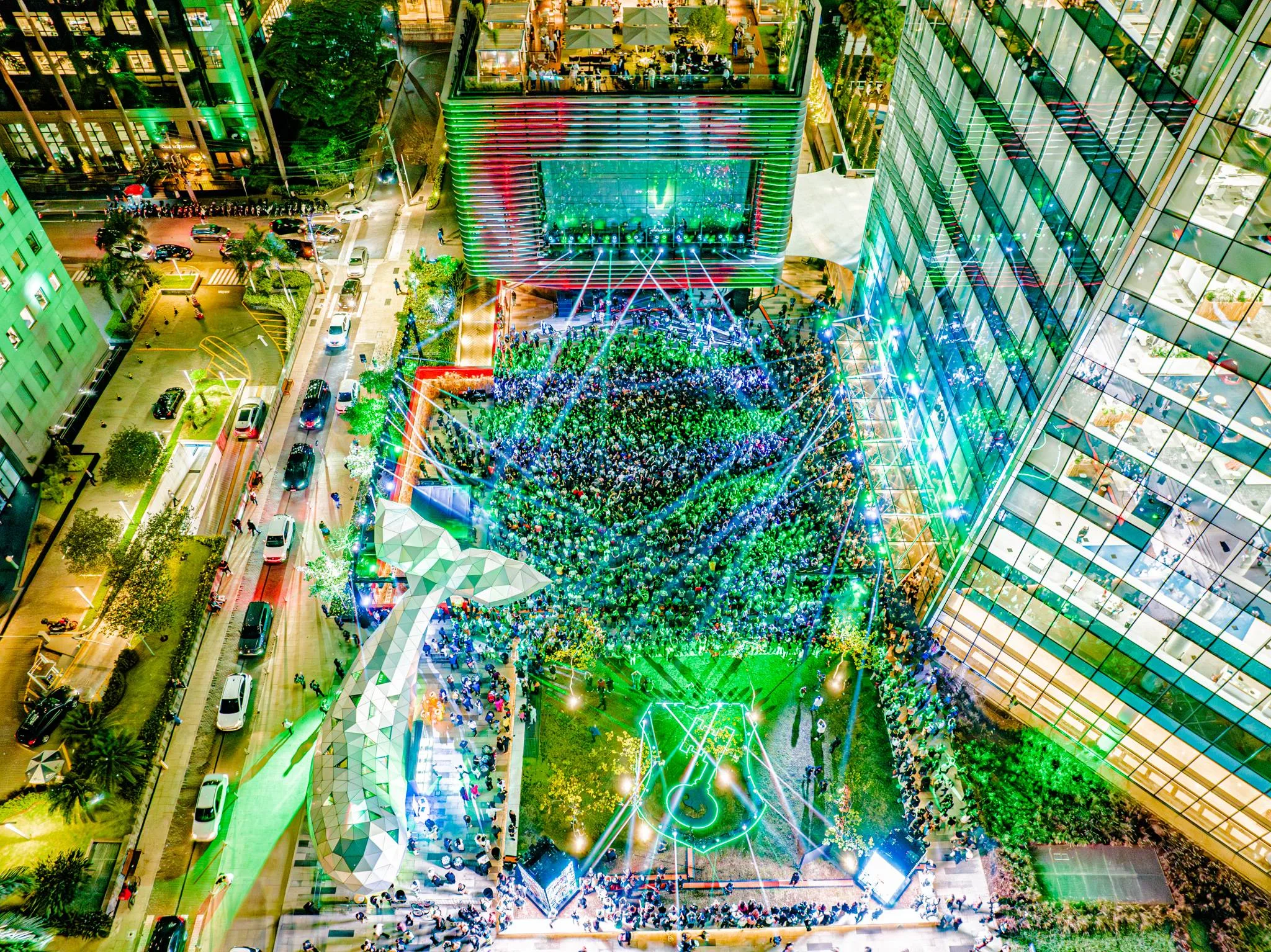 Faria Lima vira pista de dança em esquenta de Beck’s para o Tomorrowland