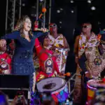 Daniela Mercury celebra 40 anos de carreira com micareta na Sapucaí