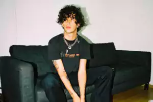 Matty Healy é vocalista do The 1975