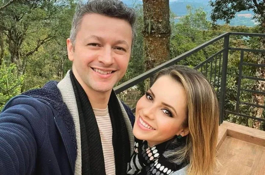 Sandy e Lucas Lima falam sobre separação no Altas Horas