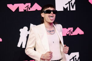 Peso Pluma sofreu um acidente durante show em Nova York