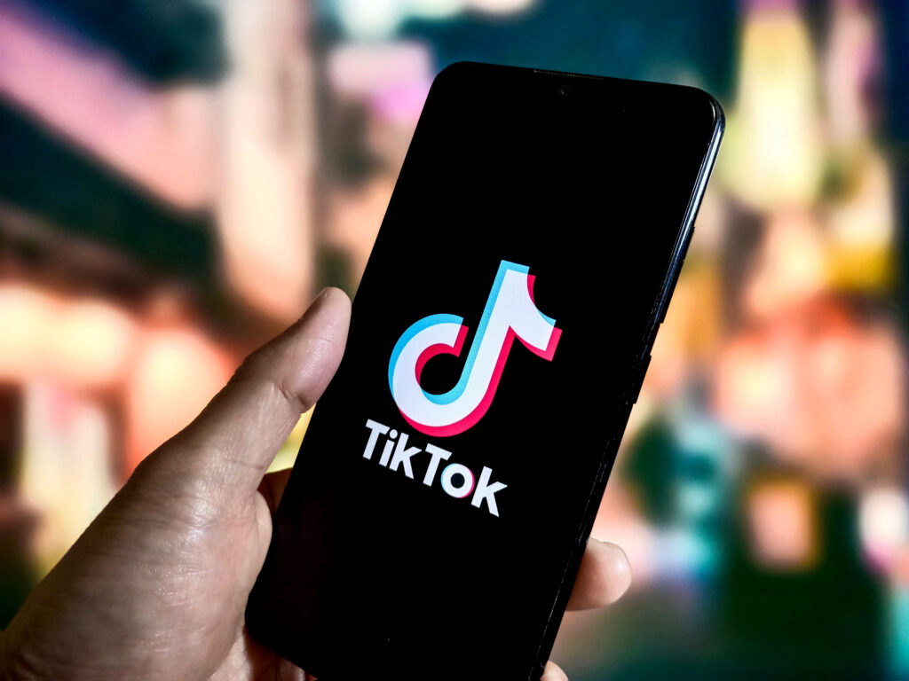 Estudo confirma: TikTok impulsiona streaming, mas não há fórmula para viralizar 1 2023 11 16T080013Z 1899316752 MT1SIPA0009DMBNE RTRMADP 3 SIPA USA