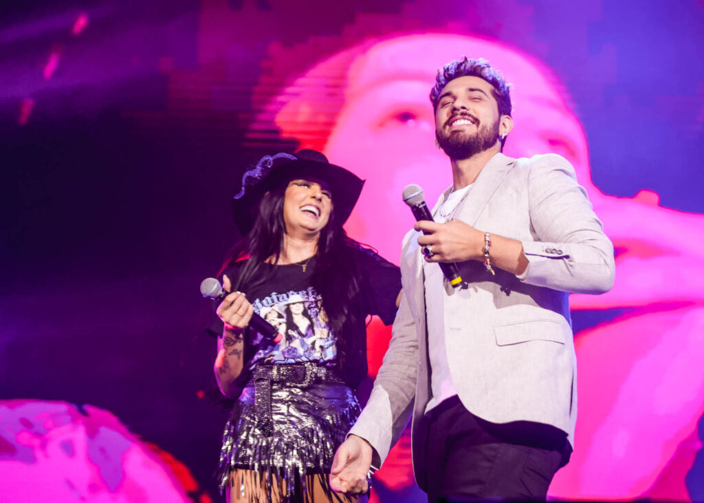 Fotos Ana Castela E Gustavo Mioto Trocam Beijos Em Show Em S O Paulo Billboard Brasil