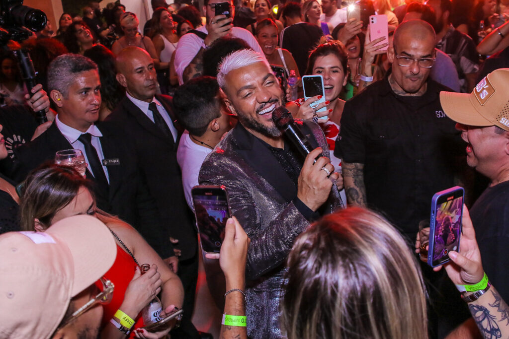 Belo fará show com Orquestra Sinfônica Brasileira no RJ; saiba detalhes 1 Belo terá turnê com o Soweto