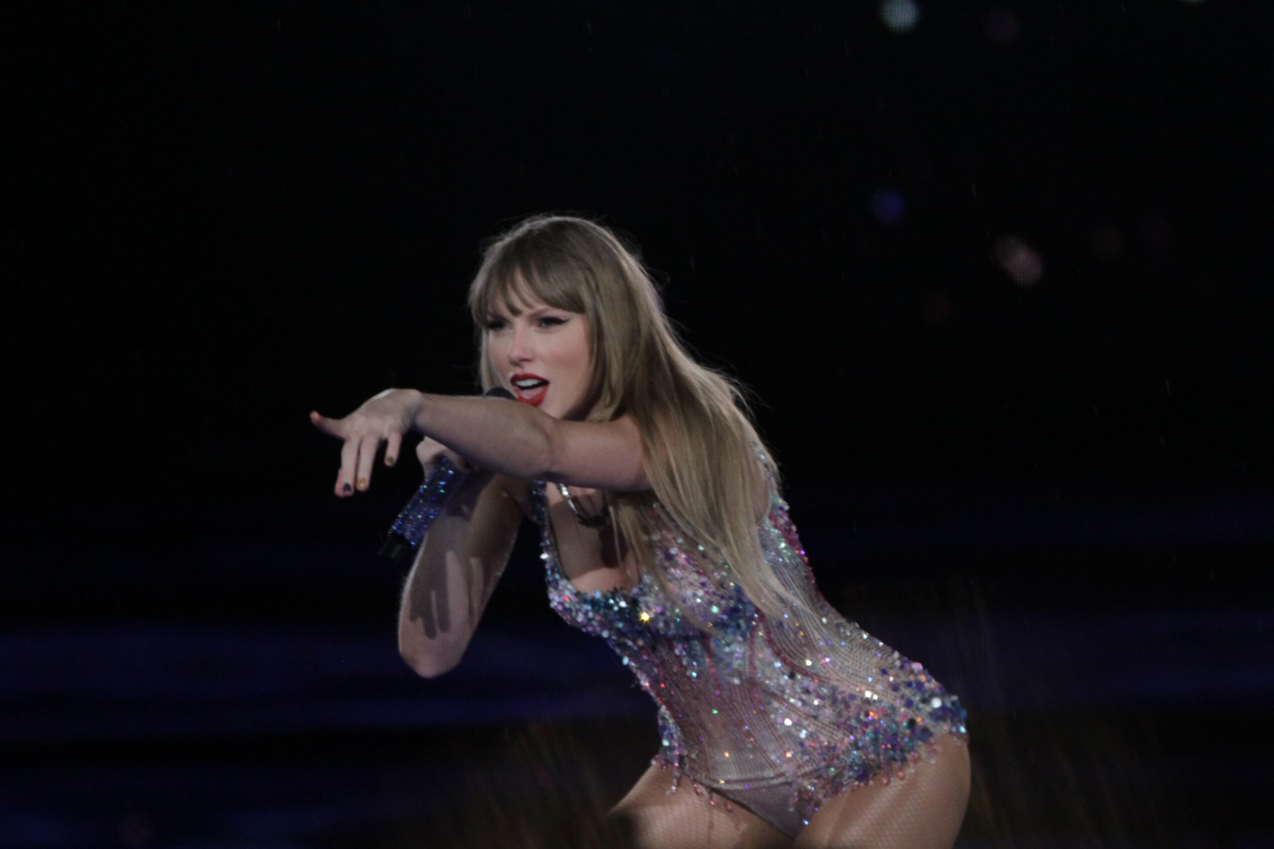 Fãs relatam golpe com ingressos falsos para show de Taylor Swift em SP