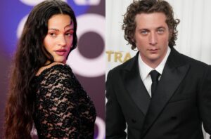 Rosalía e Jeremy Allen White. (Reuters)