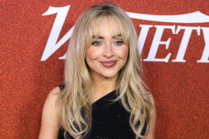 Sabrina Carpenter é um dos destaques da música pop em 2024