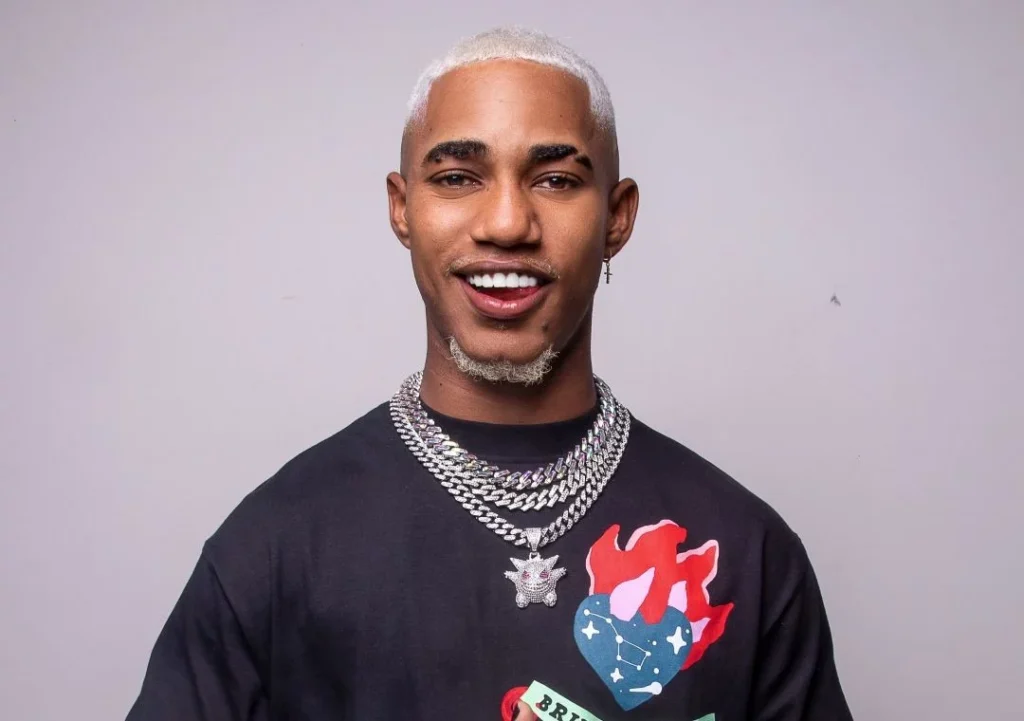 Político baiano apanha em show do cantor O Kannalha 1 59f5abc2adfa1757aaa592f2b83858fc