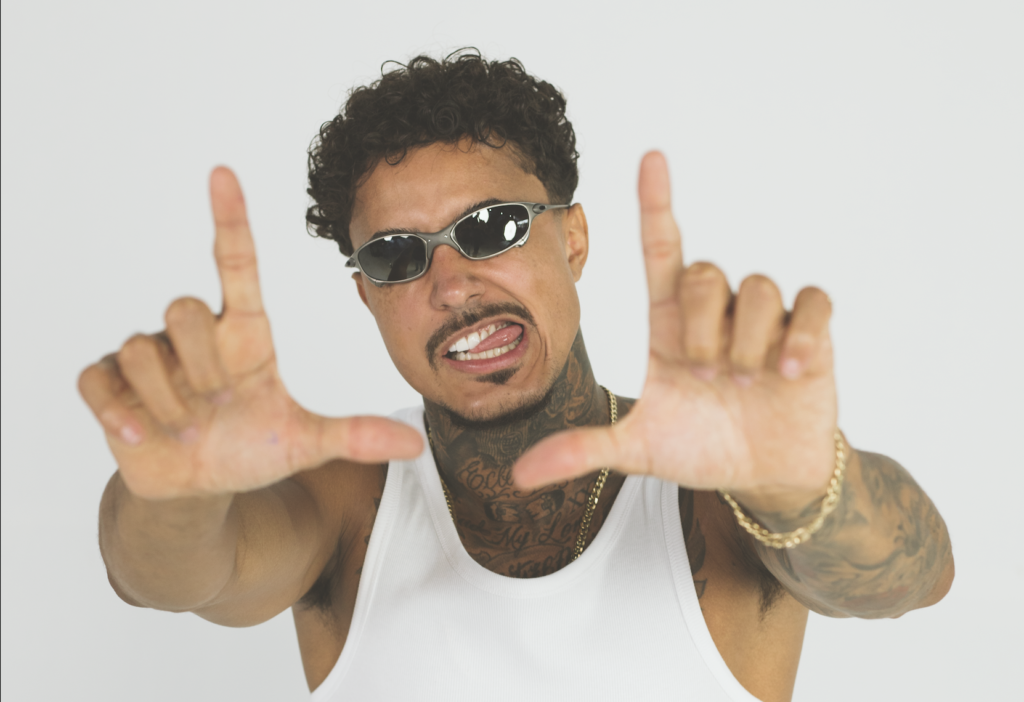 Como assistir luta de MC Livinho ao vivo? 1 Captura de Tela 2023 12 20 as 20.08.36