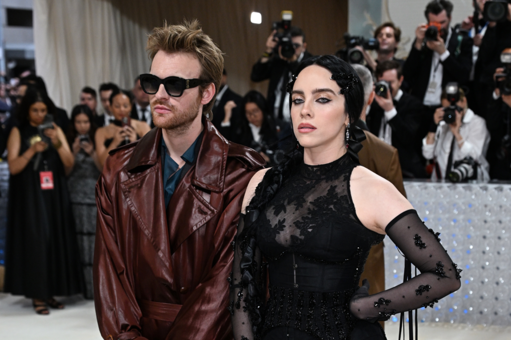 Novo álbum de Billie Eilish foi 'desafiador' e está quase pronto 1 Design sem nome 37