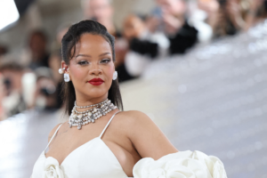 Rihanna vai dublar personagem em "Smurfs"(Andrew Kelly/Reuters)