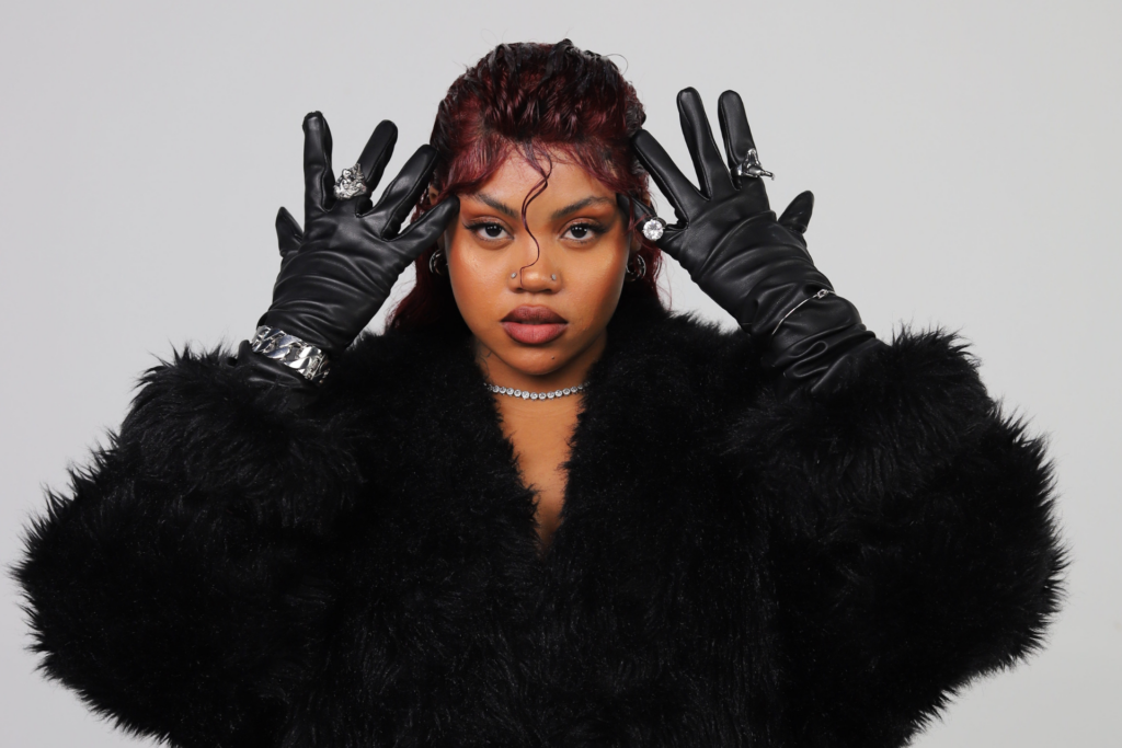 Duquesa: 'Quando você não encontra a sua fada madrinha, você se torna' 1 Duquesa é um dos destaques da capa da Billboard Brasil