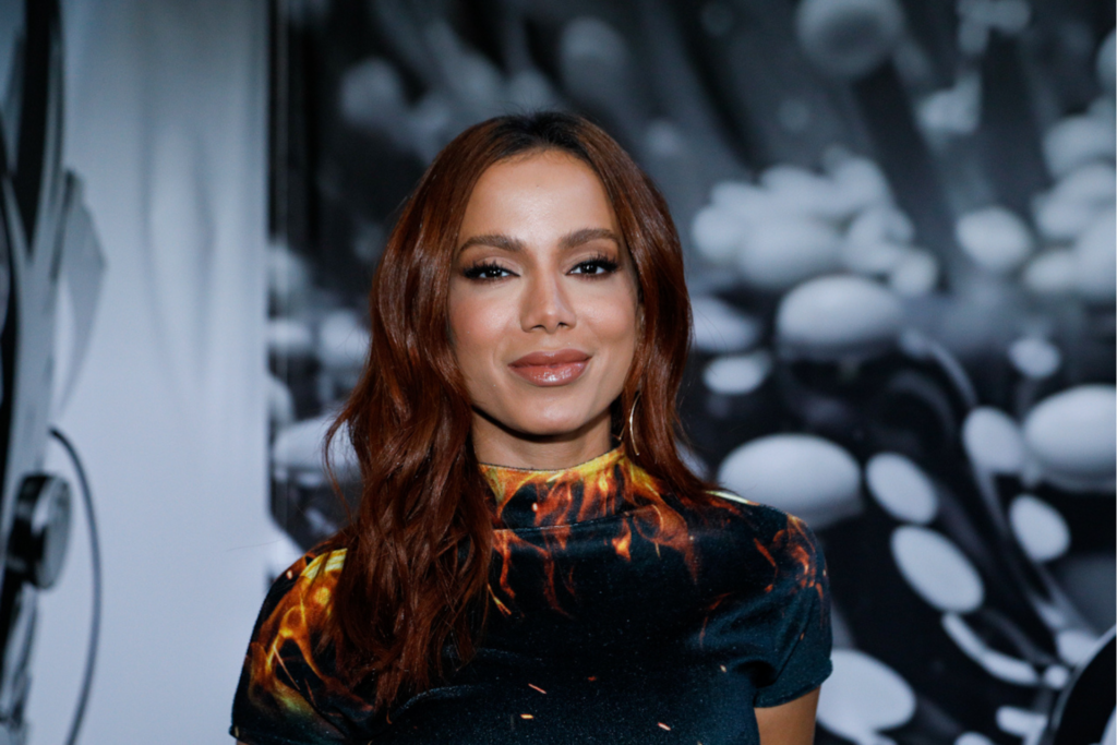 Com 'Bellakeo' e 'Joga Pra Lua', Anitta emplaca duas pancadas no Hot 100 1 Design sem nome 8