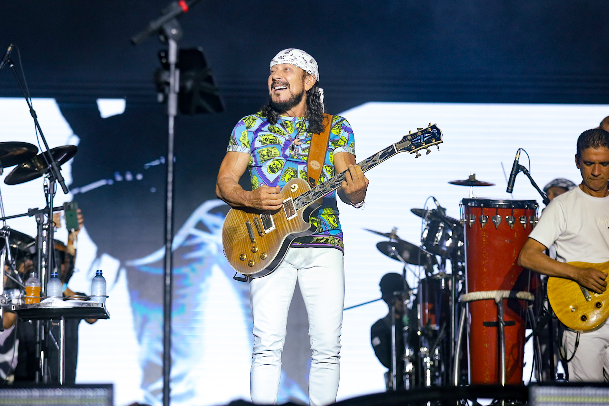 Camarote Salvador 2026: confira as atrações deste domingo (15)