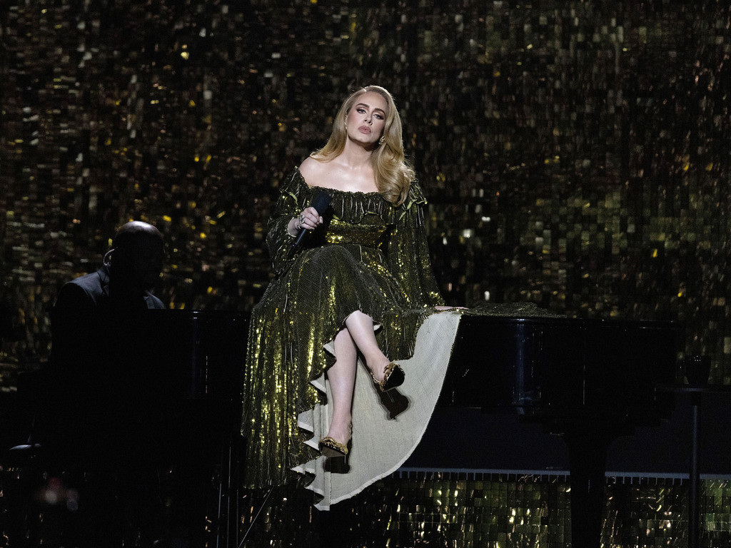 Adele anuncia shows na Alemanha após 8 anos