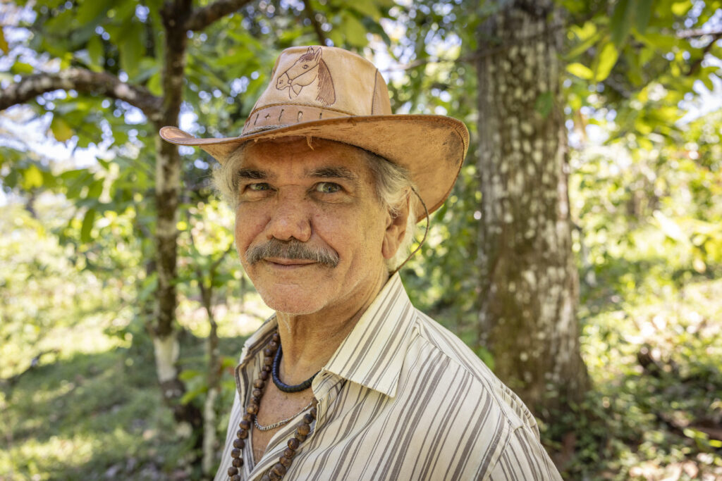 Jackson Antunes conta destino do cachê para estampar capa de disco de 'Renascer' 1 assets fotos 1170 conheca mais personagens de renascer a proxima novela das 21h 293686d04c23