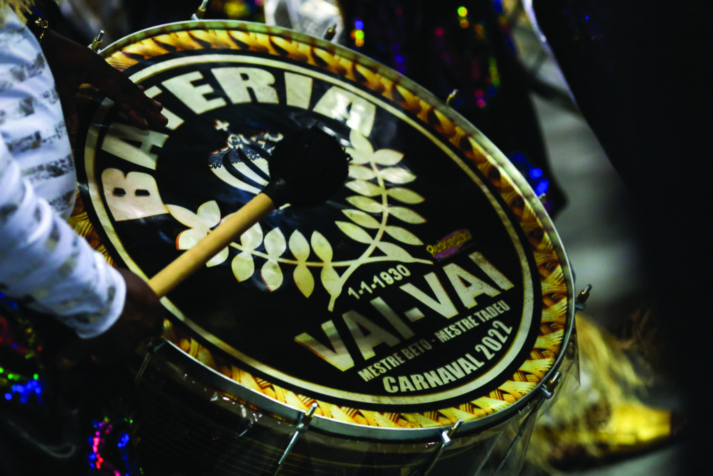 Vai-Vai recusou milhões de reais para homenagear hip hop no Carnaval de SP 1 2022 04 24T032912Z 902358780 AGIF000PWQ820 RTRMADP 3 AGIF