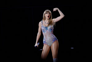 2024 02 07T101405Z 1236965883 RC2LX5A8EMD5 RTRMADP 3 PEOPLE TAYLOR SWIFT JAPAN