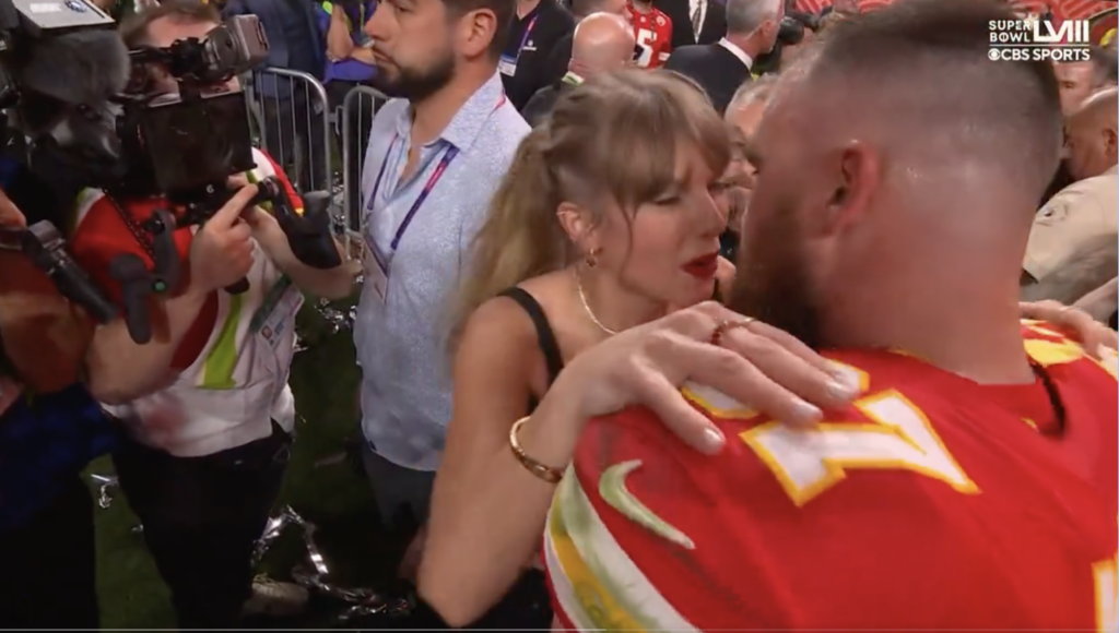 Travis Kelce comemorou Super Bowl com uma música – mas não era de Taylor Swift 1 Captura de Tela 2024 02 12 as 01.44.36