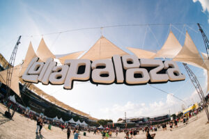 O festival Lollapalooza acontece em São Paulo