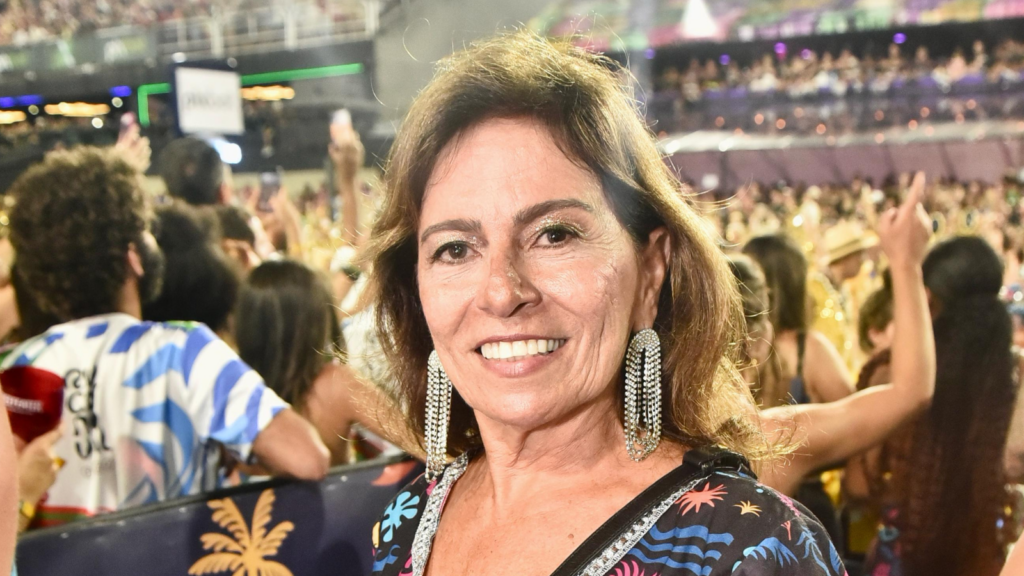 Mascara Billboard 1600 x 9003