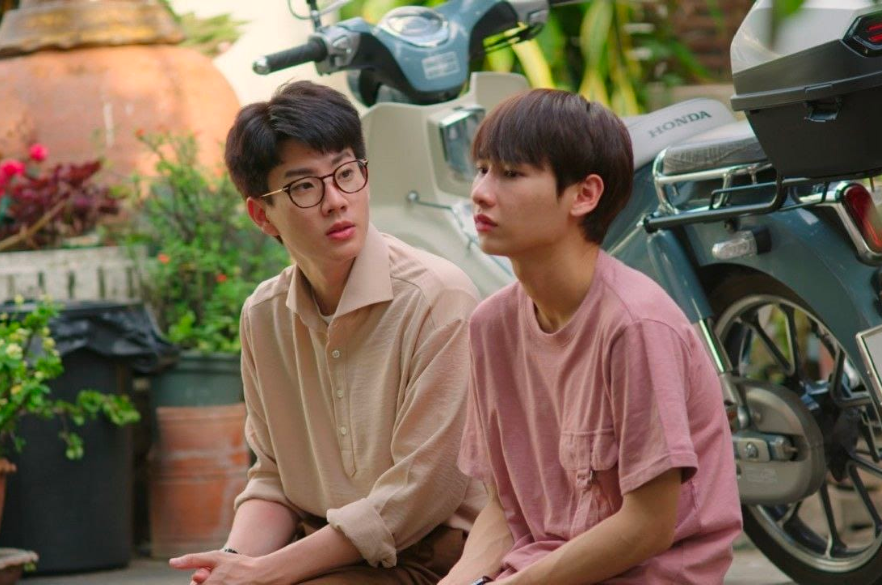 Veteranos da cena Boys Love tailandesa, OffGun falam sobre carreira estelar