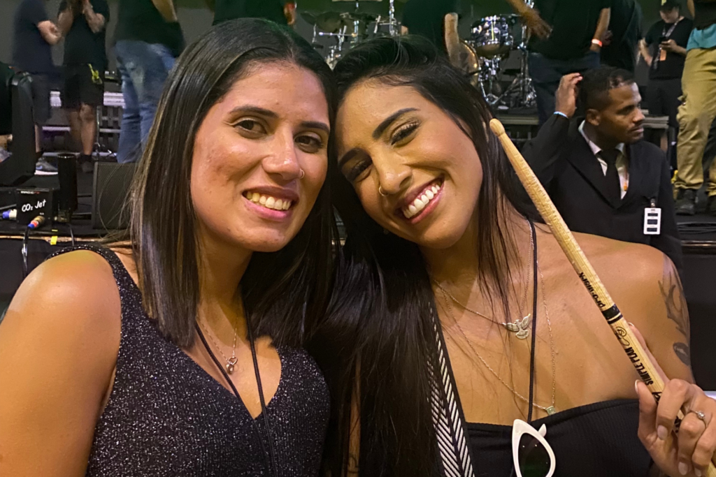 Simple Plan: amigas se conectam pela banda e partilham lutas contra o câncer 1 Design sem nome 77