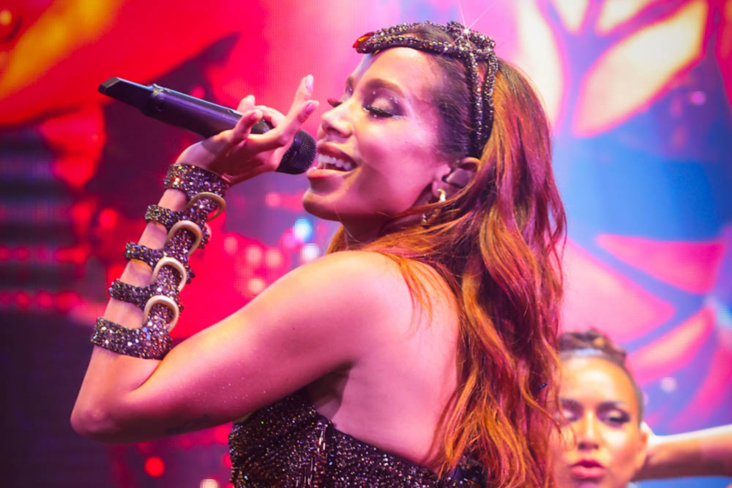Anitta: 'Acredito que minha religião tem muito a ver com a história do funk' 1 Design sem nome 95