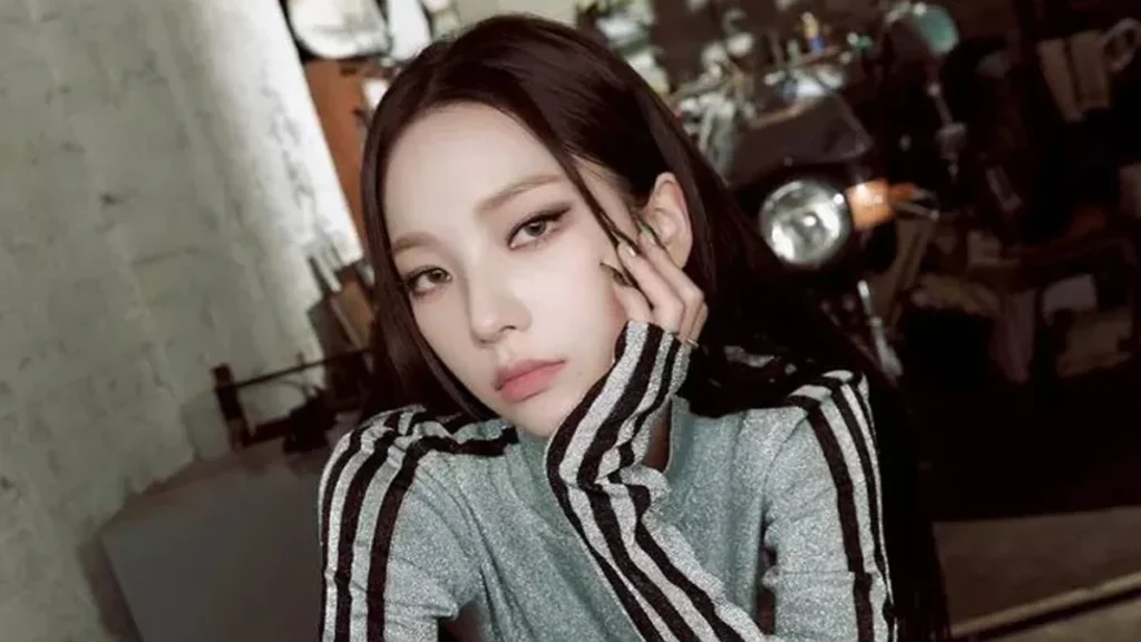 O que os fãs do aespa enviaram após Karina revelar namoro com Lee Jae-wook? 1 Karina do aespa