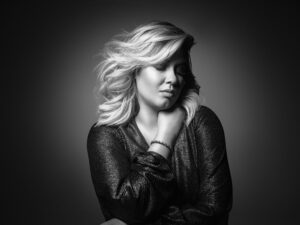 A cantora Marília Mendonça (Pedro Dimitrow/Divulgação)