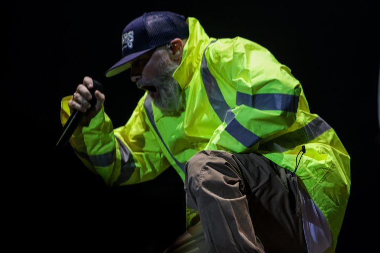 Limp Bizkit Processa Universal Music Por US$ 200 Milhões Por Royalties ...