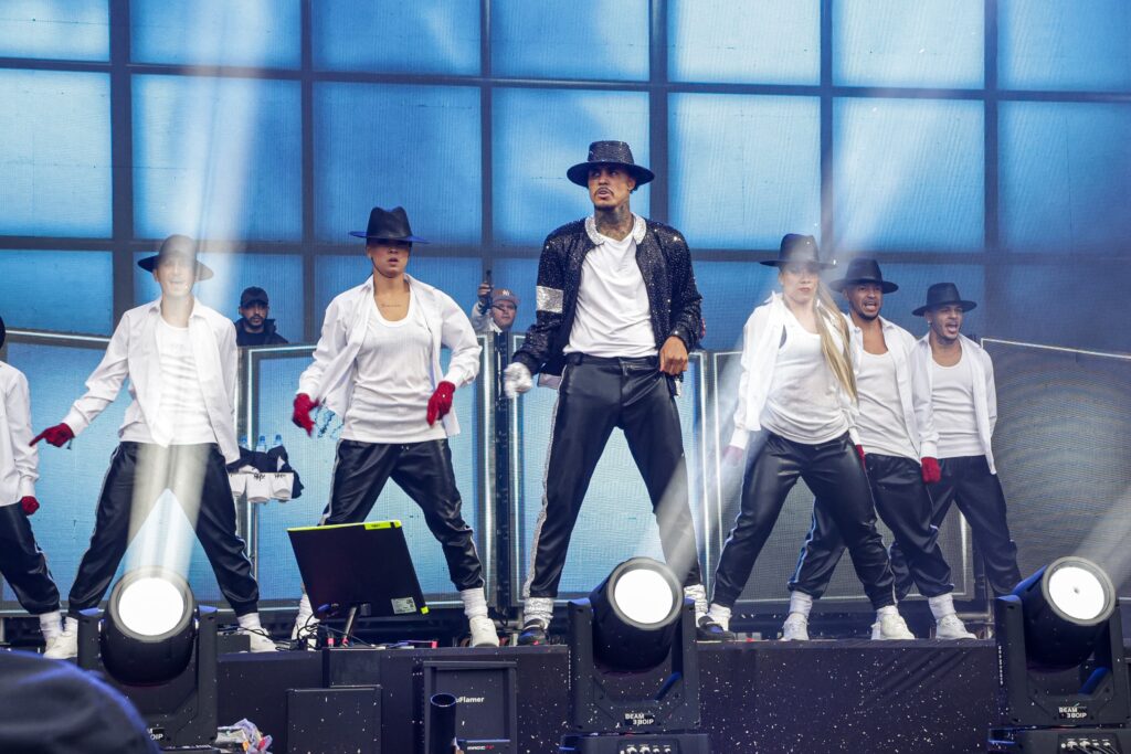 Depois de Michael Jackson, Livinho deve fazer uma nova homenagem no Rock in Rio 1 Livinho homenageia Michael Jackson em seu show no Lollapalooza 2024