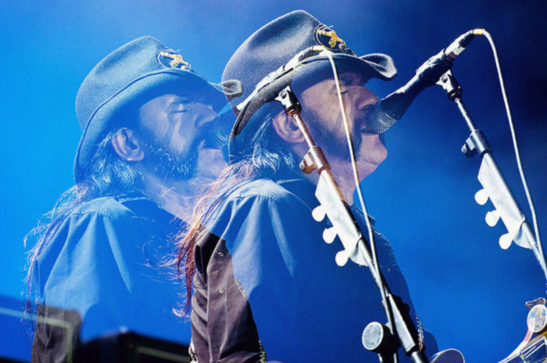 Urna com cinzas de Lemmy, do Motörhead, será exibida em festival de metal