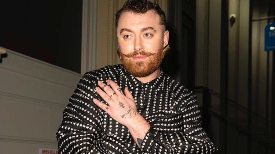 Sam Smith volta ao Brasil bem diferente de como era — e isso é ótimo