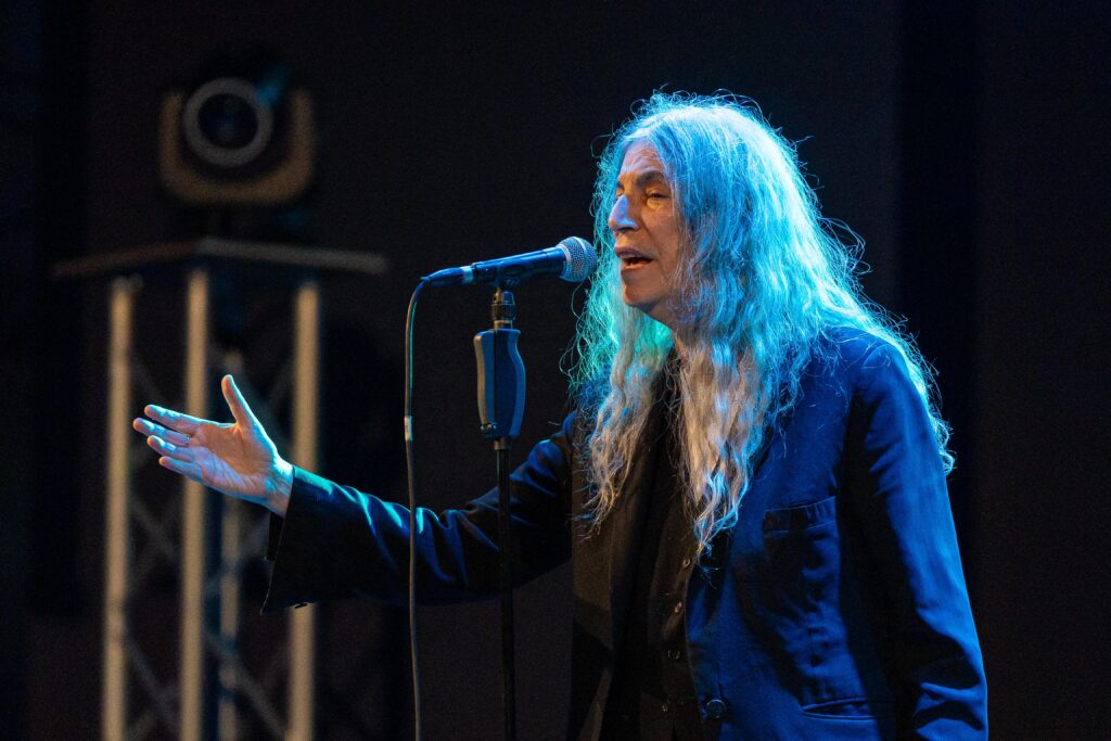 Patti Smith responde a citação de Taylor Swift em ‘The Tortured Poets Department’ 1 2023 11 29T000000Z 339693364 MT1NURPHO000H8ZZS8 RTRMADP 3 ITALY MUSIC