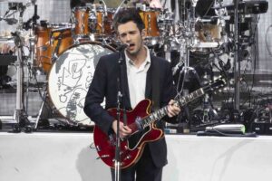 Matty Healy, do The 1975