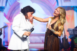 Roberta Miranda convidou Luísa Sonza para o DVD 'Infinito'