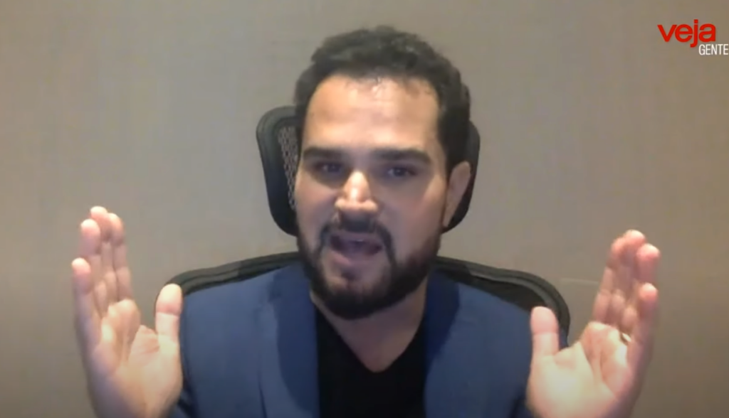 Luciano, agora no gospel, diz que 'não há intolerância religiosa' no Brasil 1 O cantor, agora gospel, Luciano em entrevista à Veja (Reprodução/You Tube)